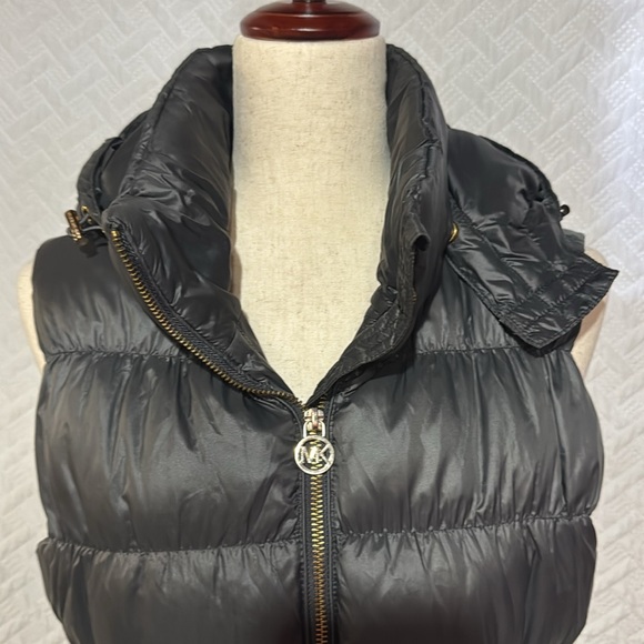 Michael Kors Dark Gray Medium Puffy Vest Detachable Hood - Picture 7 of 7